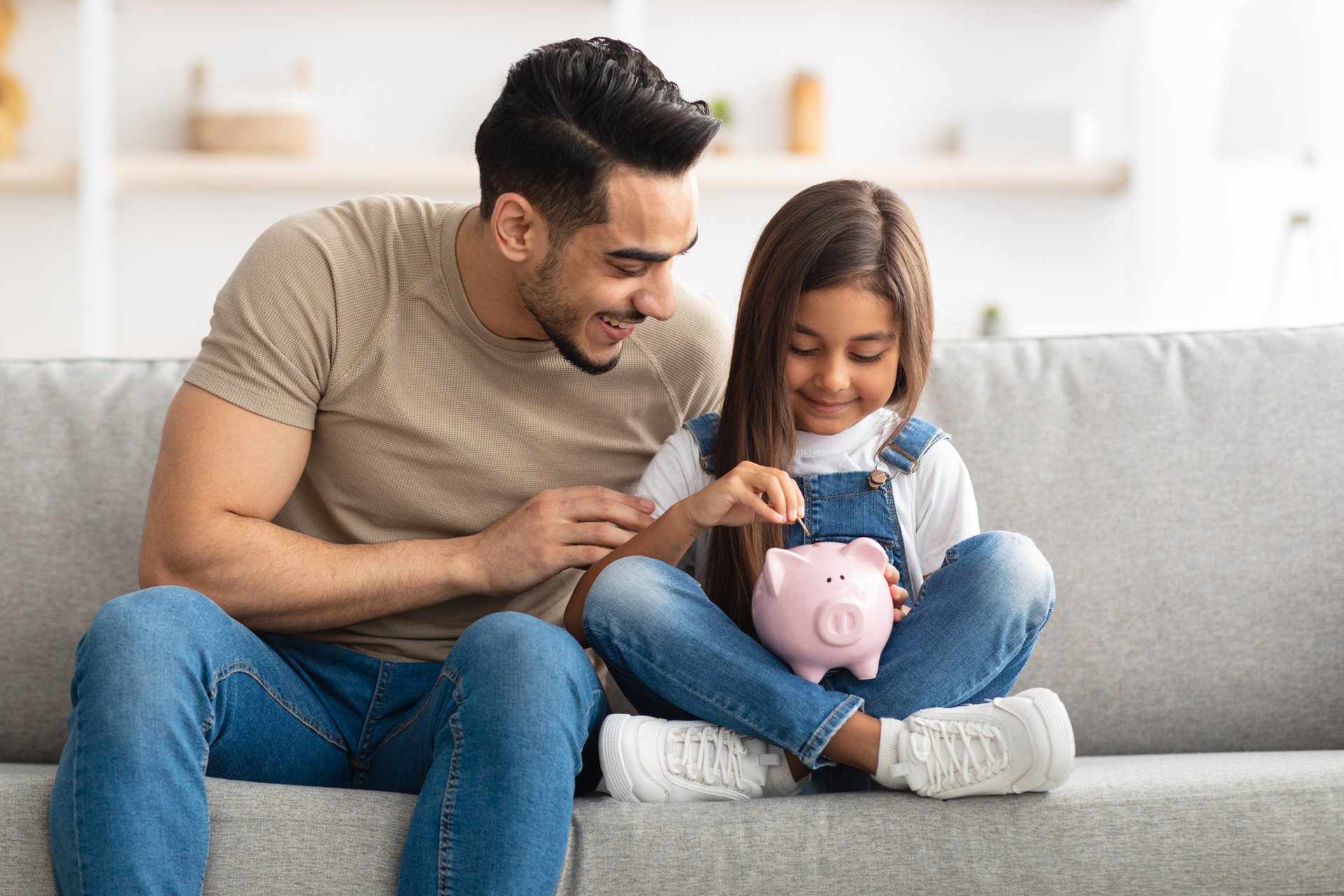 Teaching your kids the value of money - image